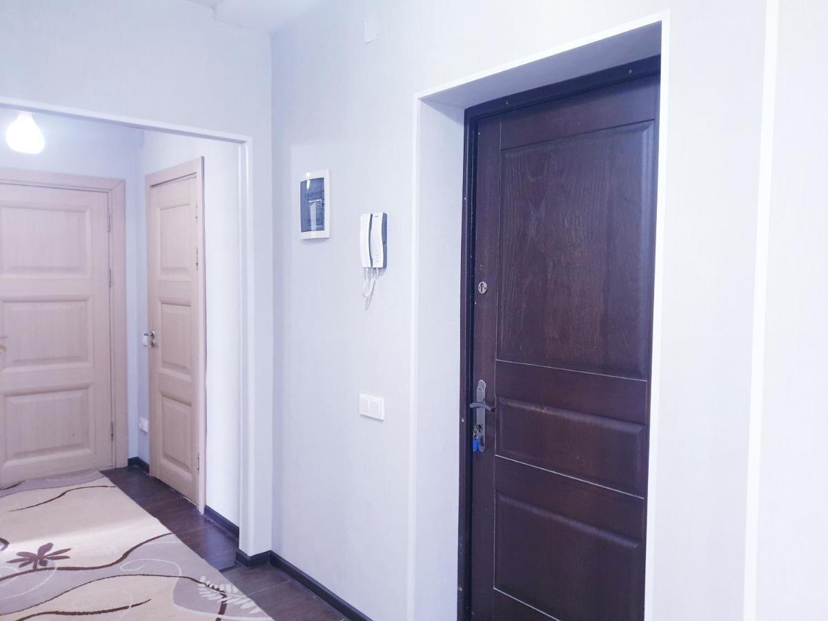 Apartments Paritet Bishkek Exterior photo